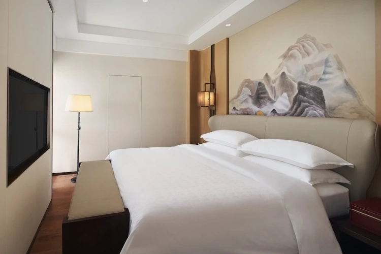 Deluxe Double Suite