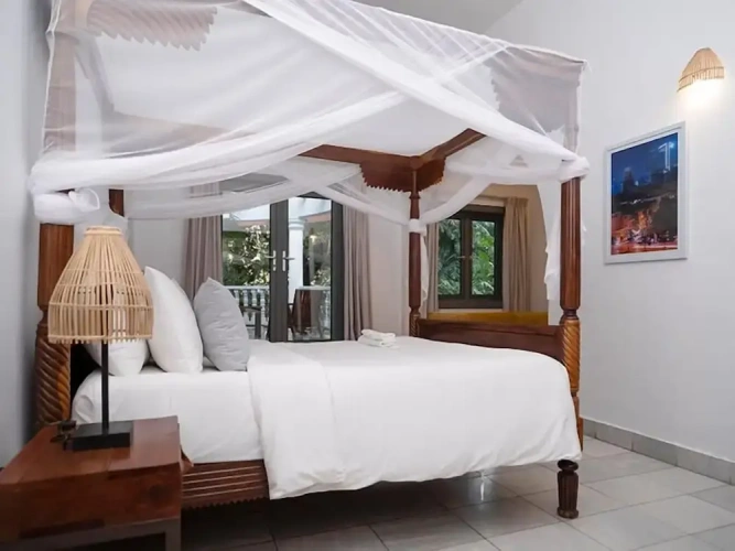 Suite with balcony