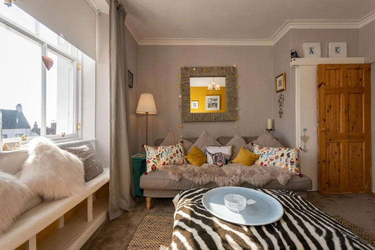 McHoppity House Crail, Sleeps 7, Free Parking