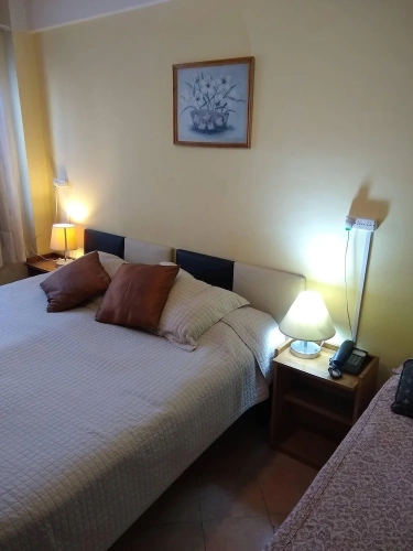 Deluxe Studio