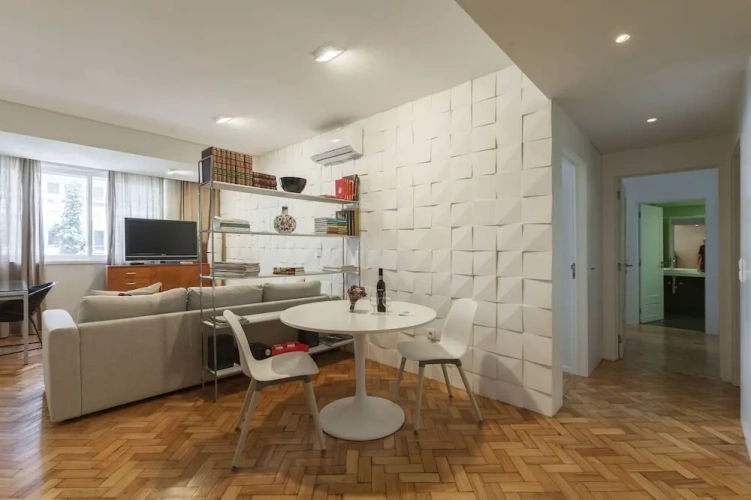 2 Bedrooms Comfort Apartment with city view