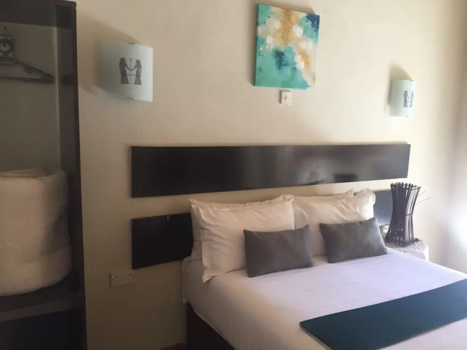 Shakawe Sands Lodge