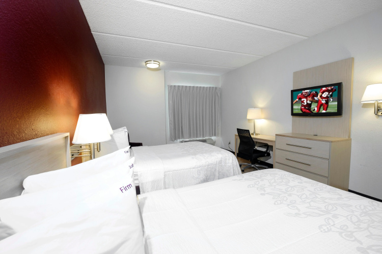 Red Roof Inn PLUS+ Gainesville