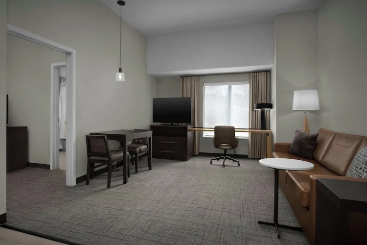1 Bedroom Suite