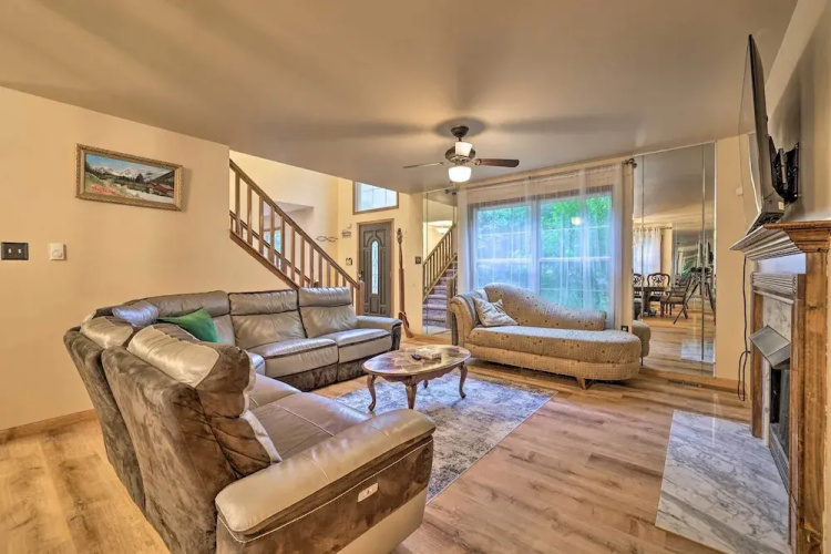 Lake Access & Fire Pit: Spacious Tobyhanna Home!