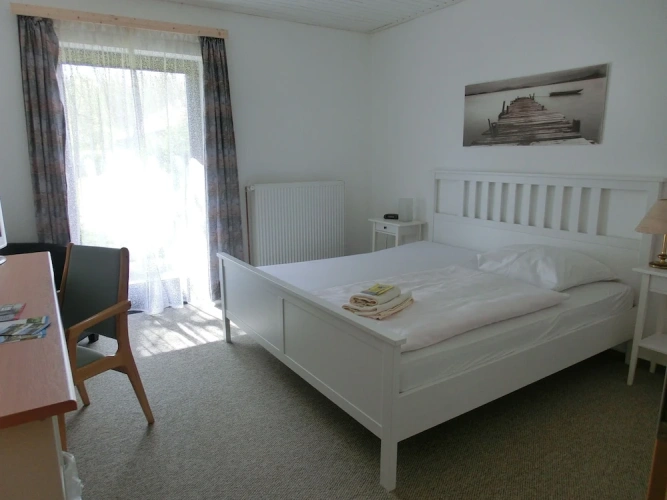 Standard Single room with garden view