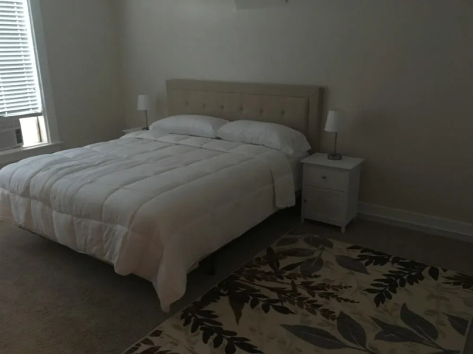 Hotel Burgess