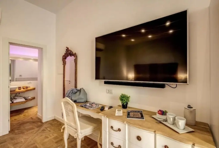 Superior Double room with balcony and with city view
