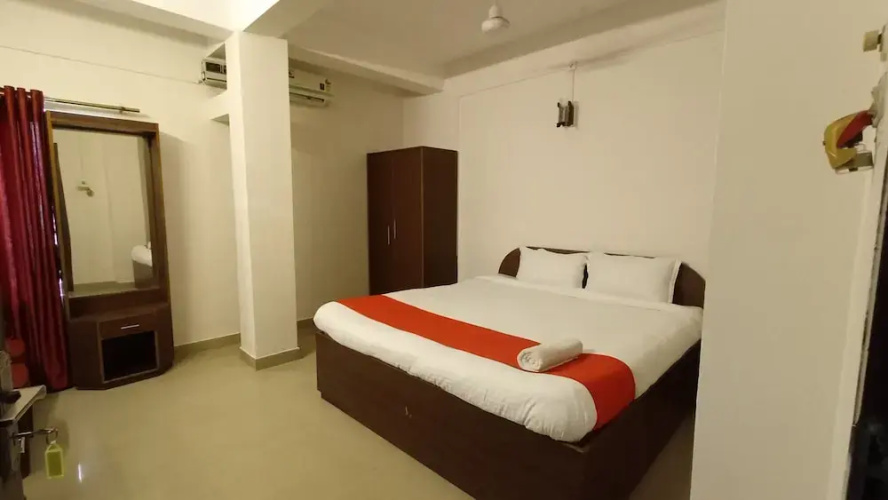 Rudraksh Inn