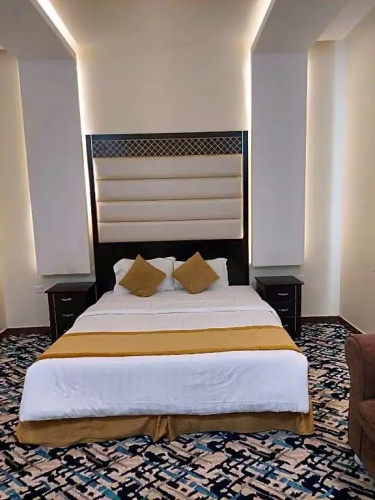 Diamond Angle Suites