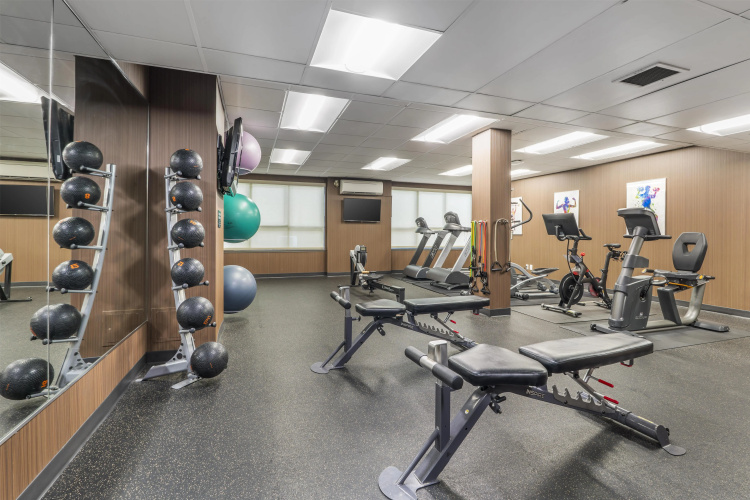 Best Western Plus Carlton Plaza Hotel photo 20