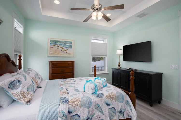 225 Sands St Stella Marina