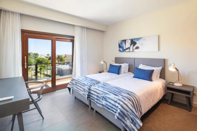 2 Bedrooms Deluxe room