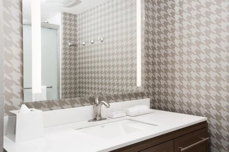 Quadruple Suite