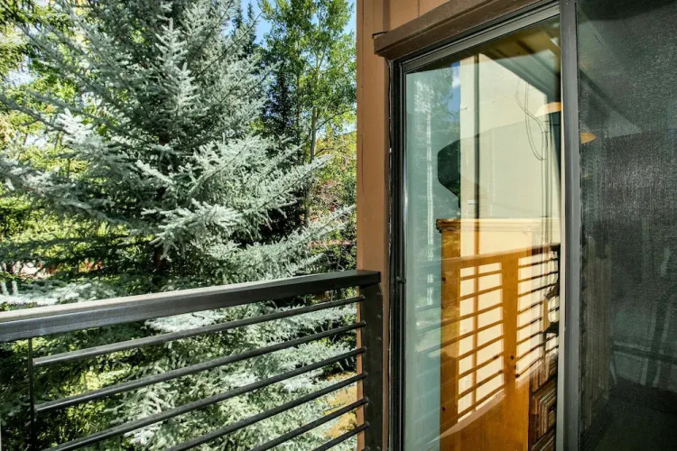 311 Vail International - 2 Br Condo