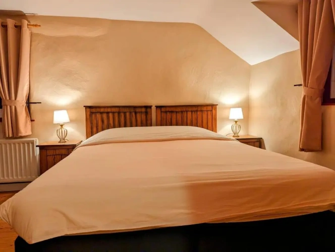 3 Bedrooms Cottage