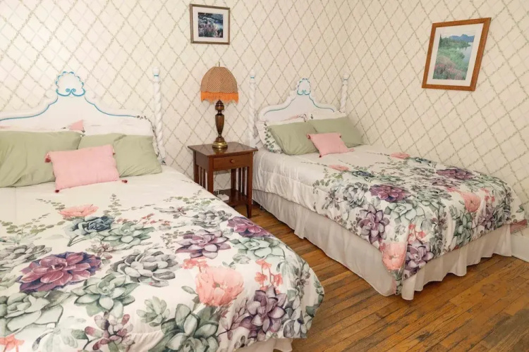The Hand Hotel Bed & Breakfast