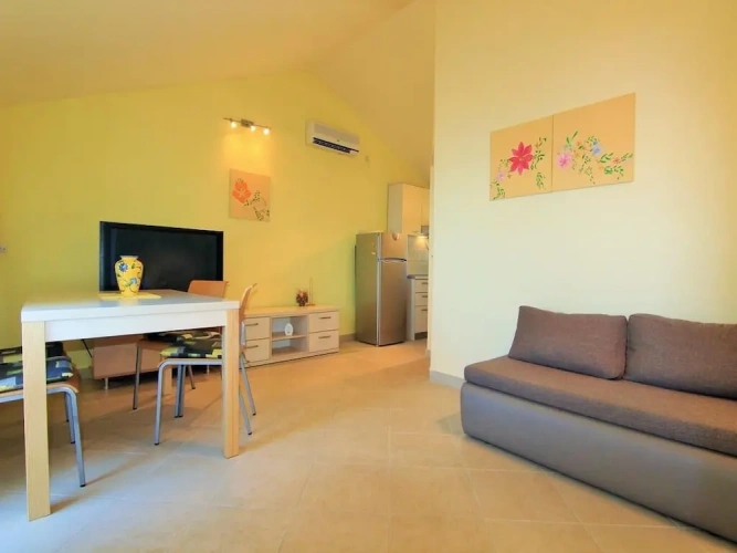 1 Bedroom Family Apartment with balcony and with sea view
