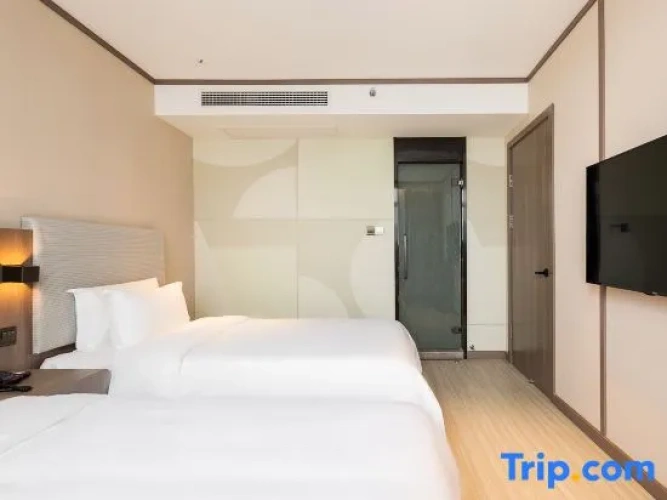 Superior Double room with street view