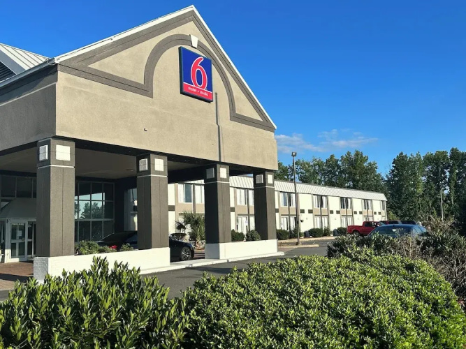 Studio 6 Rock Hill, Sc – Cherry Road - Rock Hill, SC