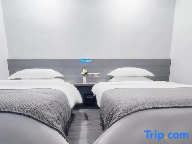 2 Bedrooms Suite
