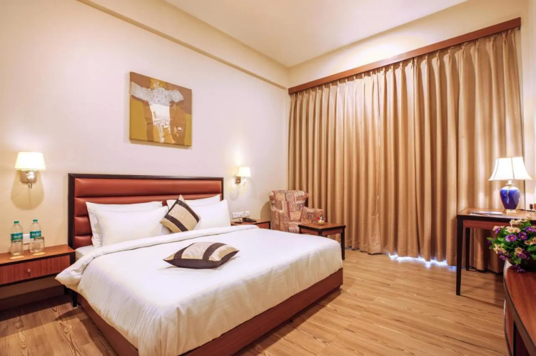 The Lalita Grand