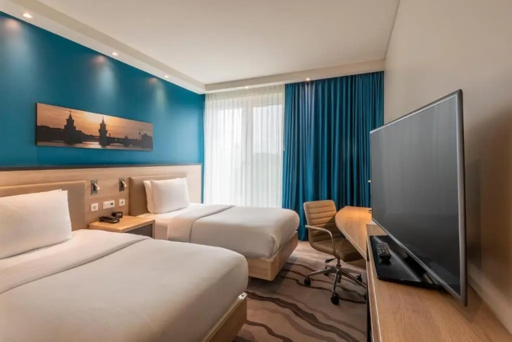 Twin room with city view