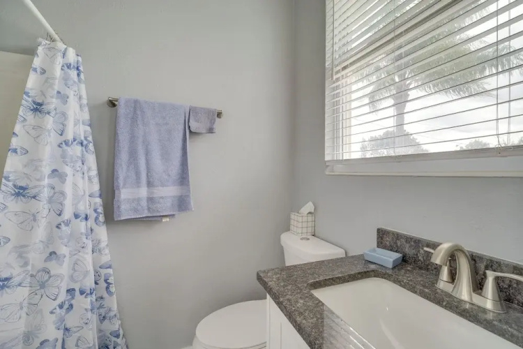 5 Mi to Beaches: Melbourne Duplex w/ Heated Pool!