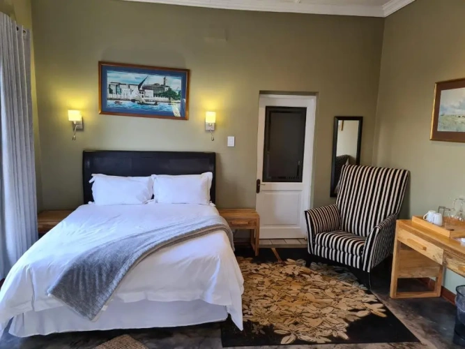 Standard Double room with lake view