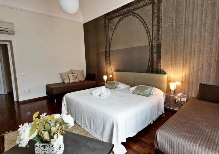 1 Bedroom Deluxe room with city view