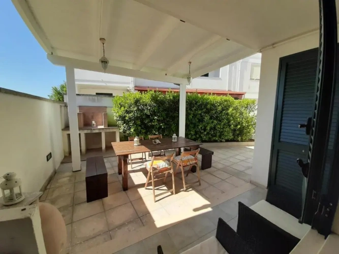 2 Bedrooms Cottage
