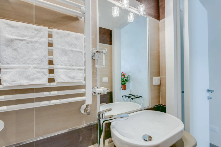 Penta Luxury House