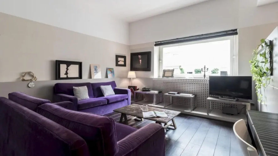 Montebello 27, Milan