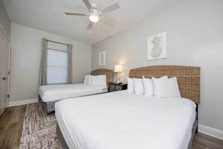 Phoenix Vi 61503 3 Bedroom Condo