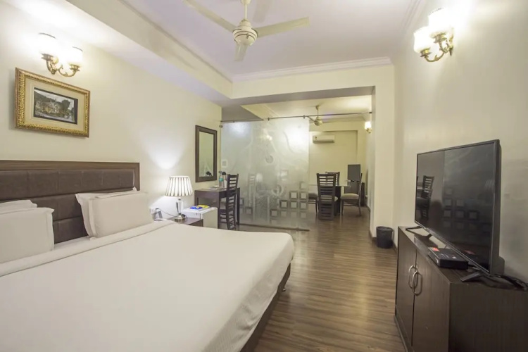 OYO 506 Hotel Blue Stone