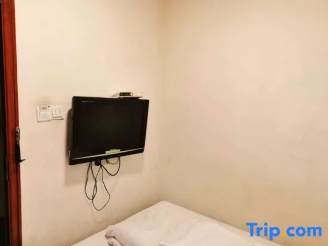 Tanbai Xinyuan Express Hotel