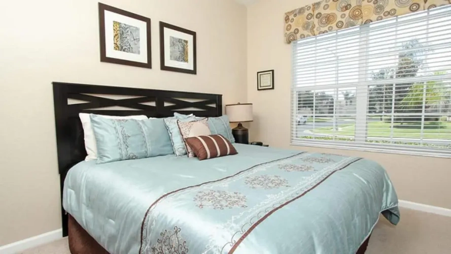 4 Bedrooms Cottage