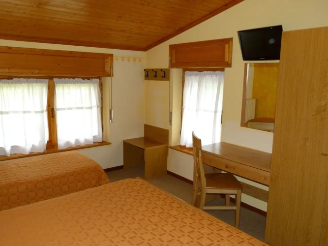Standard Triple room with balcony
