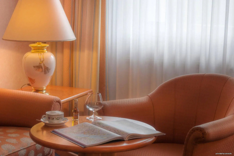 Hotel Ambassador Bosten