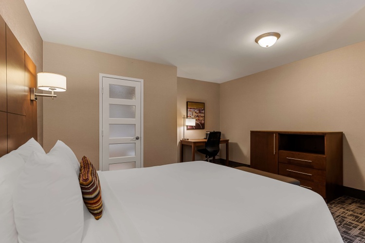 Best Western Ville-Marie Montreal Hotel & Suites photo 7