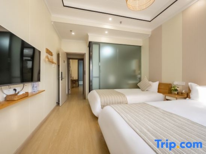 2 Bedrooms Luxury Suite