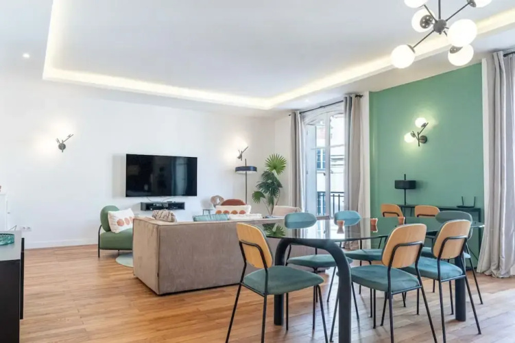 Lavie Maison the Spacious