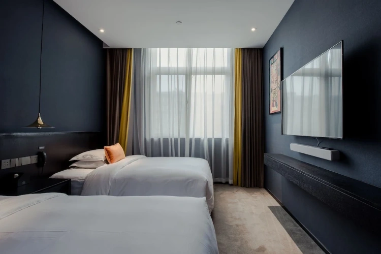 Standard Sextuple room