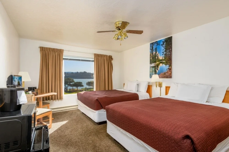 Standard Double room with bay view