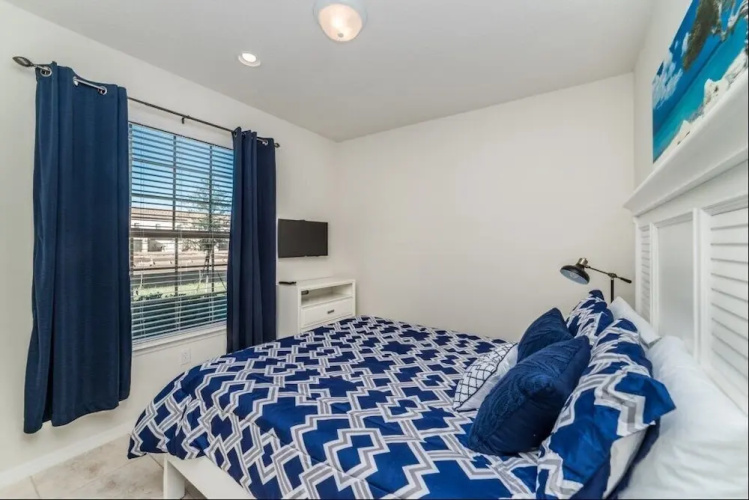 Contemporary 5 Bedroom Townhouse