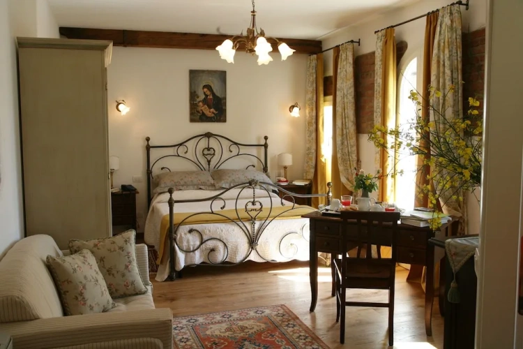 Standard Double room with balcony