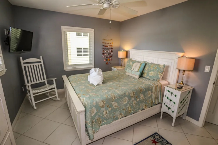 40 Gulf Beach Road - Warm Sands