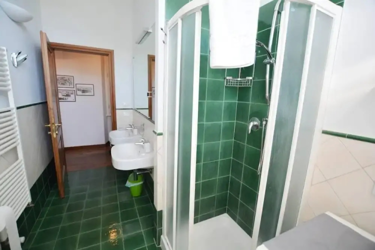 Immaculate 2-bed Apartment in Firenze