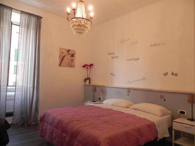 Standard Triple room with city view