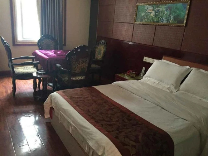 Jinbaoli Business Hotel